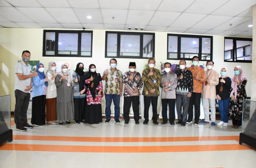 Audiensi Tindak Lanjut Pusat Kajian Halal (PKH) Polibatam dengan Kanwil Kemenag Kepri Dan Bank Indonesia