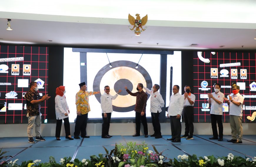 Launching Program Studi Profesi Insinyur Politeknik Negeri Batam Bersamaan Pelantikan Pengurus PII Kepulauan Riau