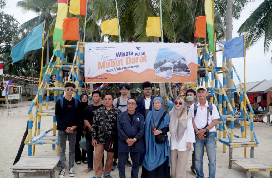 Polibatam Gelar Pelatihan Pendampingan Optimasi Website bagi Pengelola Desa Wisata Pulau Mubut Batam