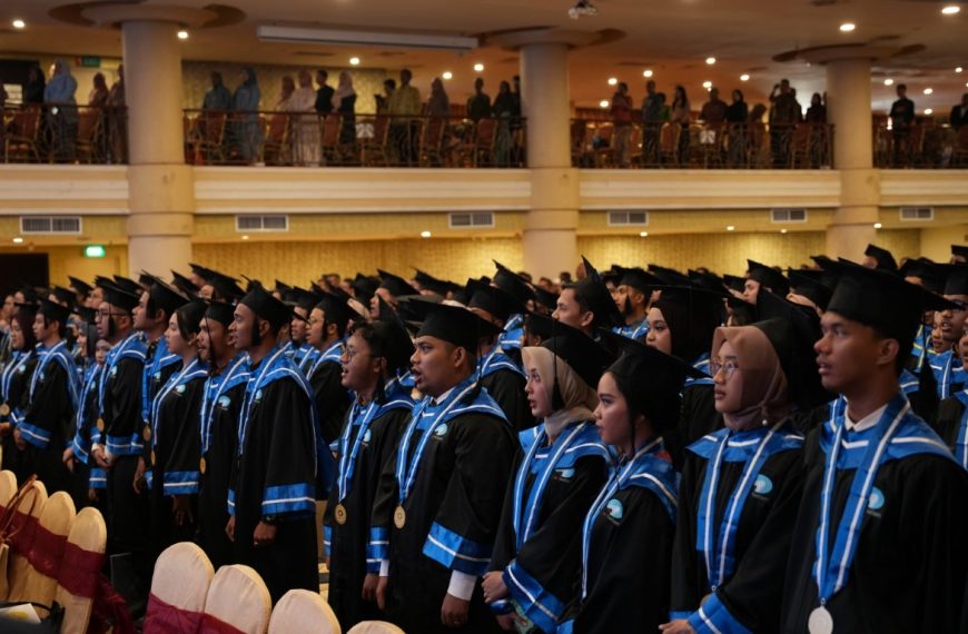 1.450 Lulusan Polibatam Diwisuda “Back To Future” Jadi Semangat Utama