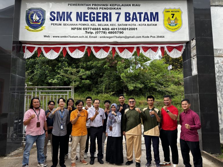 Pembangunan Security Operations Center (SOC) di SMK N 7 Batam untuk Tingkatkan Keamanan Digital Sekolah