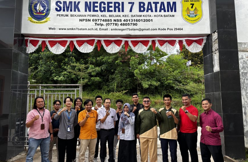 Pembangunan Security Operations Center (SOC) di SMK N 7 Batam untuk Tingkatkan Keamanan Digital Sekolah