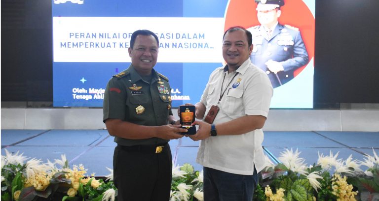 Seminar Peran Nilai Organisasi dalam Memperkuat Ketahanan Nasional di Polibatam