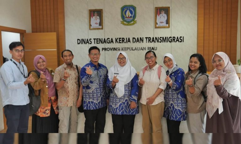 Kunjungan Tim Peneliti Program Berdikari Ke Dinas Tenaga Kerja dan Transmigrasi Provinsi Kepri